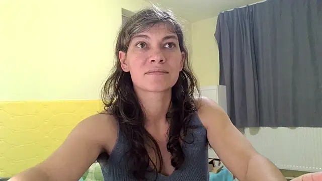 Snapshot of MercyLove chatting on 11/12/25, 01:55 MercyLove online show from 11/12/25, 01:55