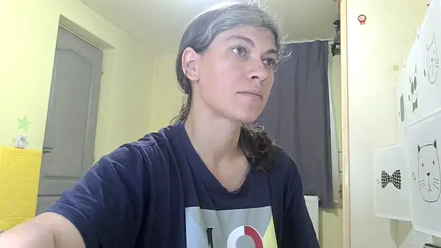 Snapshot of MercyLove chatting on 07/11/26, 03:04 MercyLove online show from 07/11/26, 03:04