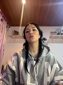 MadisonCambel online show from 12/10/24, 01:22