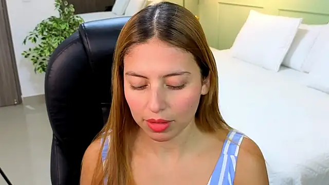 ROSE  15 online show from 10/04/25, 07:12