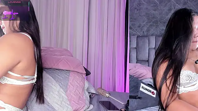 Snapshot of emily_fox1 chatting on 11/06/25, 12:06 emily fox1 online show from 11/06/25, 12:06