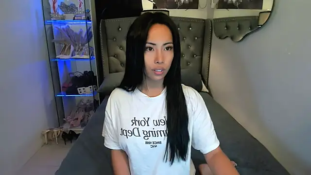 reighnempress online show from 04/18/26, 01:09