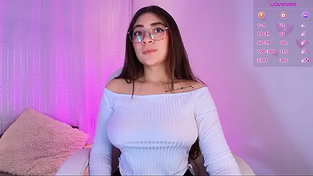 Snapshot of Samii_Evans chatting on 12/03/24, 04:58 Samii Evans online show from 12/03/24, 04:58