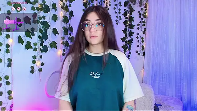 Snapshot of Samii_Evans chatting on 10/18/25, 11:49 Samii Evans online show from 10/18/25, 11:49