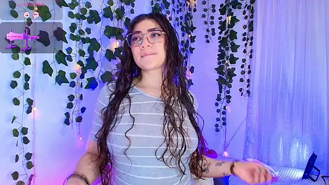 Snapshot of Samii_Evans chatting on 11/29/25, 12:02 Samii Evans online show from 11/29/25, 12:02