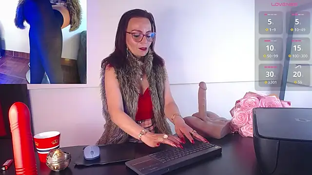 Miss ellien online show from 09/17/25, 03:30