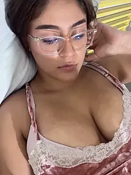 Juliana News online show from 09/23/25, 02:47