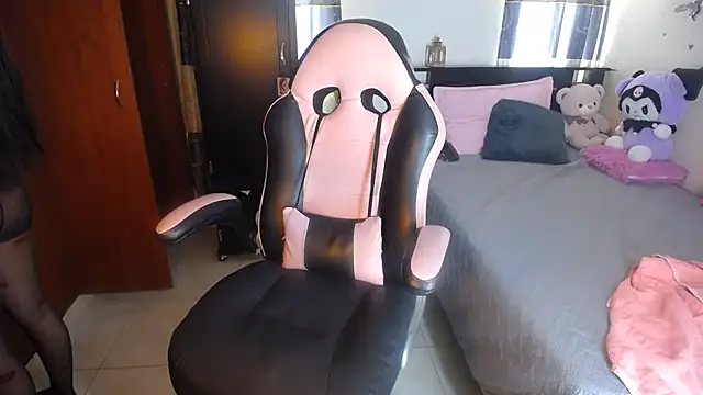 violeta campbell online show from 10/26/25, 07:31