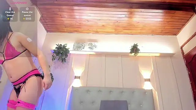 nicol snow online show from 01/24/25, 01:14