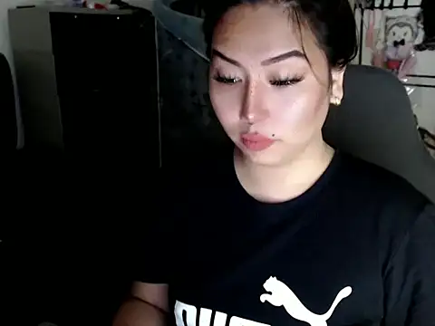 Snapshot of urqueendominant chatting on 02/07/26, 02:37 urqueendominant online show from 02/07/26, 02:37