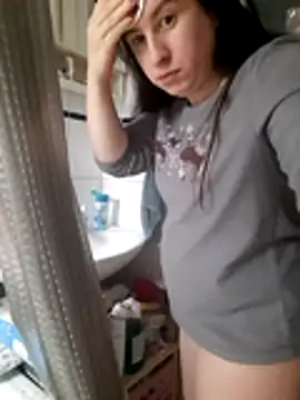 Snapshot of Tinka-Bella-Privat chatting on 02/13/26, 01:18 Tinka-Bella-Privat online show from 02/13/26, 01:18