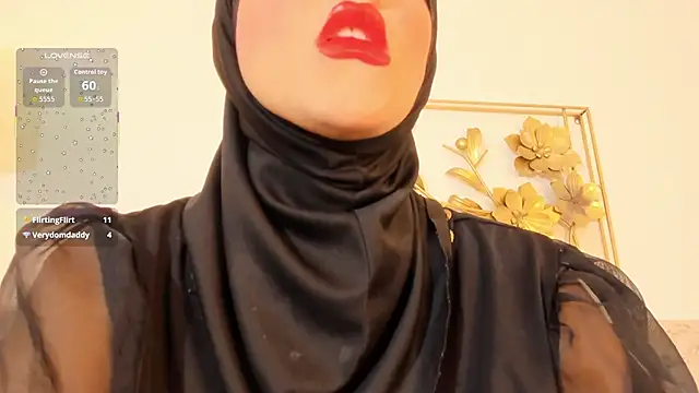 Snapshot of hanajameela chatting on 02/21/26, 11:44 hanajameela online show from 02/21/26, 11:44