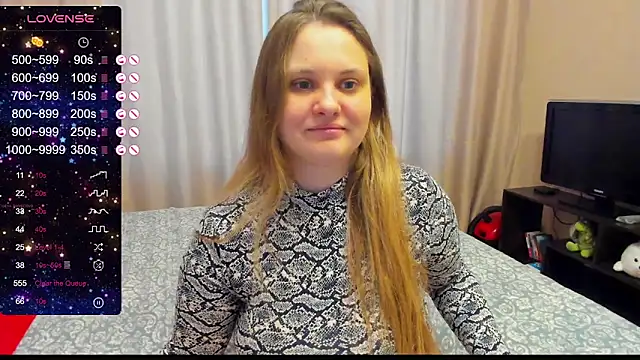 Snapshot of AlanaBrox chatting on 12/23/24, 10:32 AlanaBrox online show from 12/23/24, 10:32