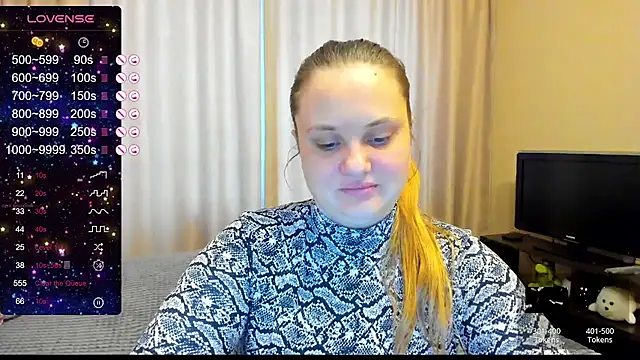 Snapshot of AlanaBrox chatting on 02/06/25, 09:22 AlanaBrox online show from 02/06/25, 09:22