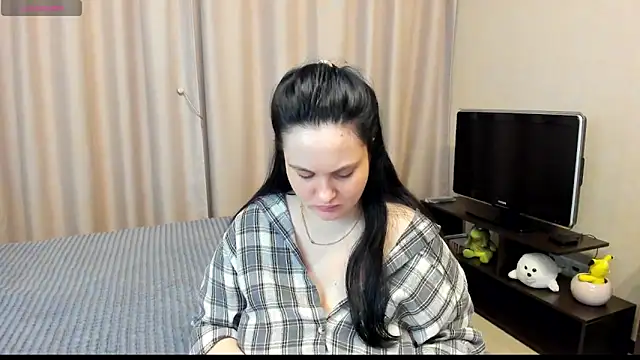 AlanaBrox online show from 05/19/26, 09:21