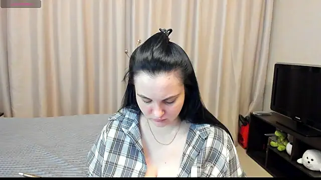 AlanaBrox online show from 05/30/26, 09:23