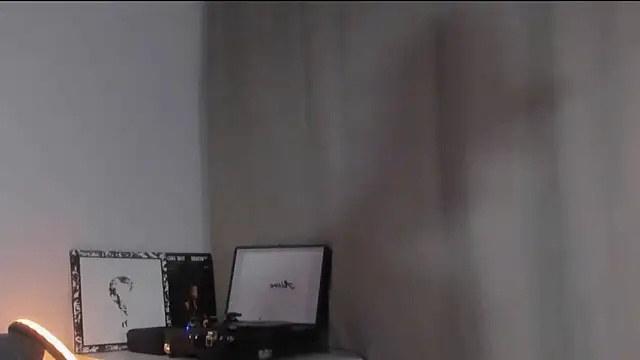 Nicky neal online show from 12/03/24, 01:41