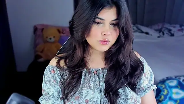 Alyaa s online show from 01/04/25, 04:12