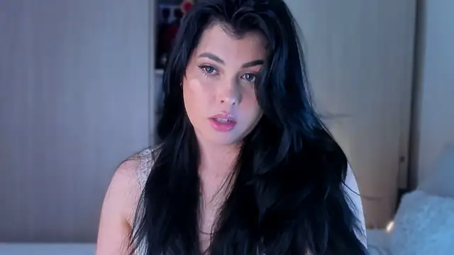 Alyaa s online show from 09/19/25, 08:31