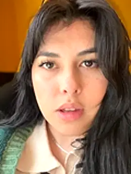 Alyaa s online show from 10/25/25, 09:42