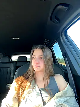 DoriDeluxe66 online show from 09/19/25, 07:43