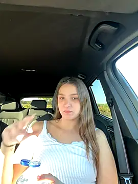 DoriDeluxe66 online show from 09/25/25, 07:34