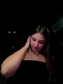 DoriDeluxe66 online show from 10/17/25, 10:45