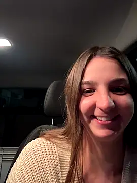 DoriDeluxe66 online show from 10/28/25, 09:28