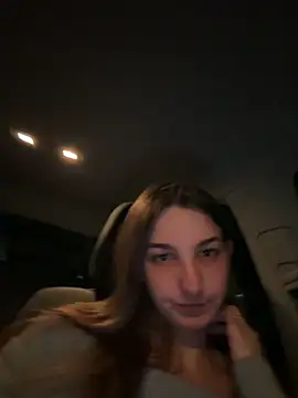 DoriDeluxe66 online show from 11/24/25, 10:20