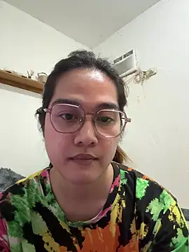 MarieLoveGlamorous online show from 05/31/26, 09:05