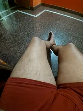 Snapshot of Stripkomal chatting on 11/13/25, 04:17 Stripkomal online show from 11/13/25, 04:17