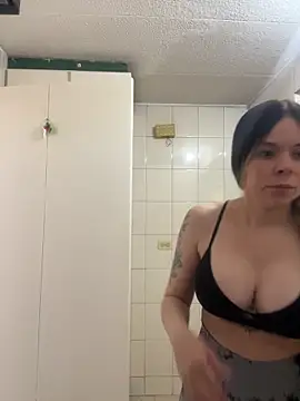 carolina16love online show from 06/18/26, 08:35