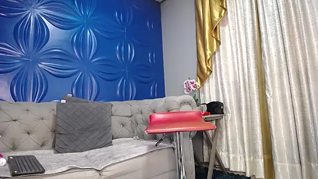 JolieDuvalle online show from 10/13/25, 12:38