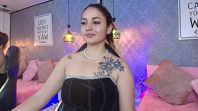 Emiily W online show from 02/07/25, 09:58