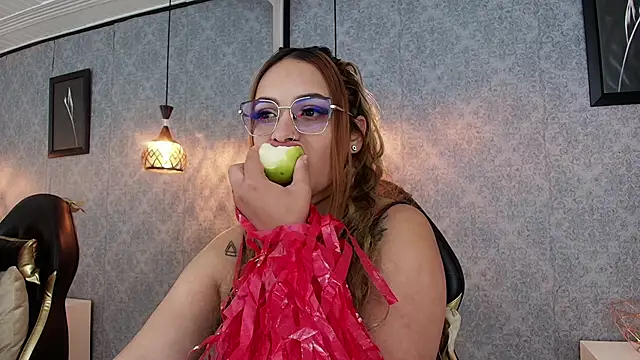 Emiily W online show from 09/10/25, 12:05