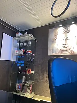 Emiily W online show from 01/05/26, 05:27