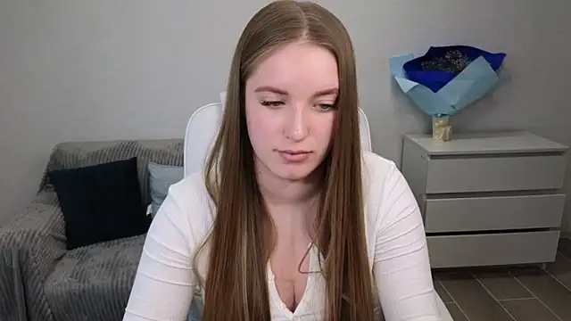 Snapshot of EvaMaddison chatting on 01/01/25, 03:03 EvaMaddison online show from 01/01/25, 03:03