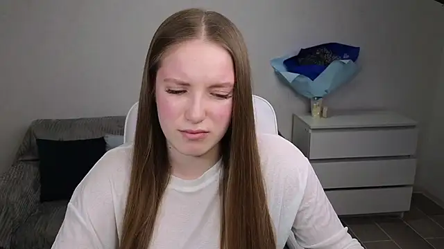 Snapshot of EvaMaddison chatting on 03/19/25, 04:34 EvaMaddison online show from 03/19/25, 04:34