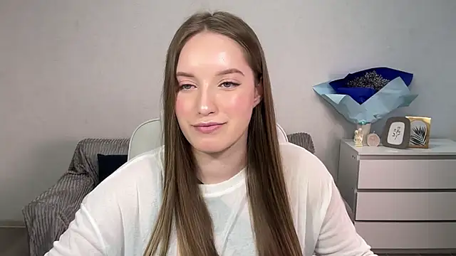 Snapshot of EvaMaddison chatting on 09/25/25, 08:18 EvaMaddison online show from 09/25/25, 08:18