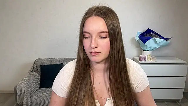 EvaMaddison online show from 02/09/26, 06:01