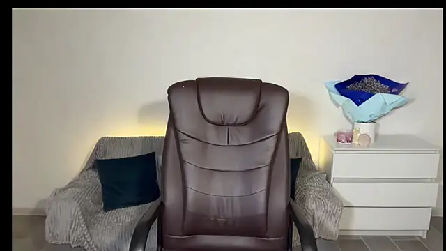 EvaMaddison online show from 03/15/26, 05:41