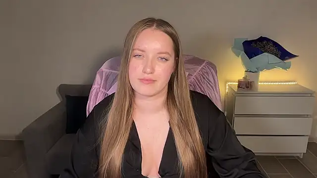 EvaMaddison online show from 07/16/26, 10:16