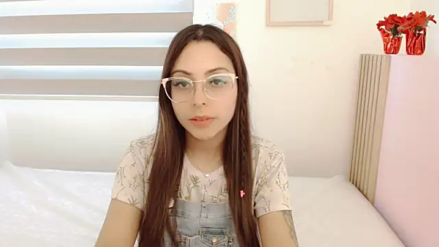 Snapshot of Elen__Sweet chatting on 03/06/25, 08:27 Elen Sweet online show from 03/06/25, 08:27