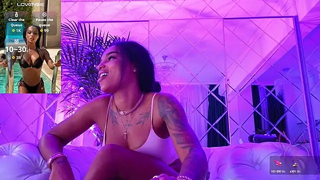 KimiBrown online show from 11/07/25, 09:31