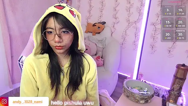 Nami usagi online show from 12/01/25, 09:31