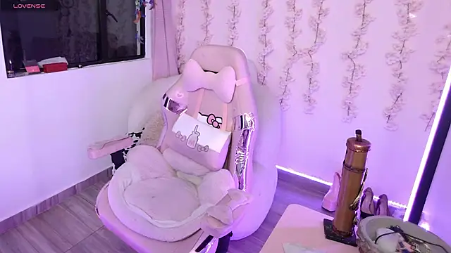 Nami usagi online show from 01/17/26, 08:12