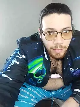 Snapshot of lucasgalacticman chatting on 02/22/25, 09:04 lucasgalacticman online show from 02/22/25, 09:04