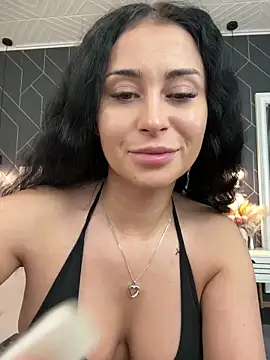 EmyLaveau online show from 02/08/25, 06:01