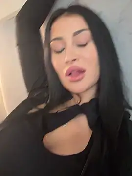 EmyLaveau online show from 02/14/25, 03:05