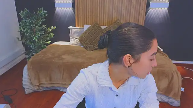 Snapshot of samantha_bss chatting on 01/29/25, 02:32 samantha bss online show from 01/29/25, 02:32